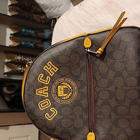 Coach backpack - Picture 3 of 6